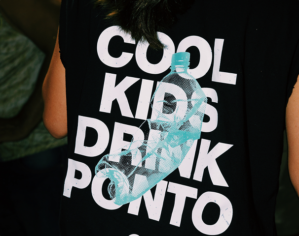 ÁGUA NÃO É OBRIGAÇÃO.